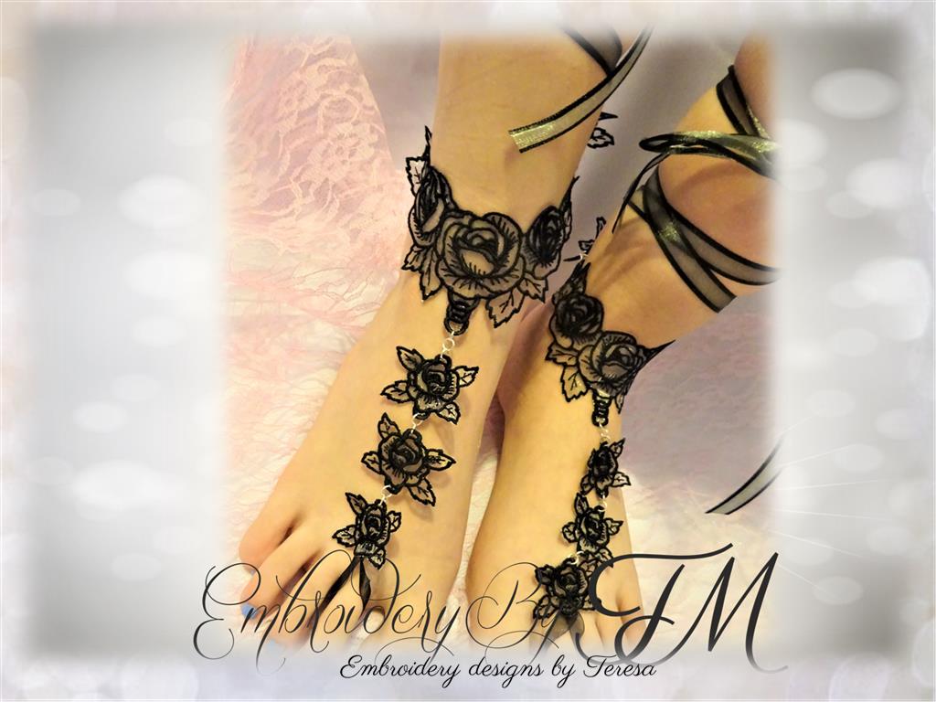 Barefoot sandals with roses / 5x7 hoop