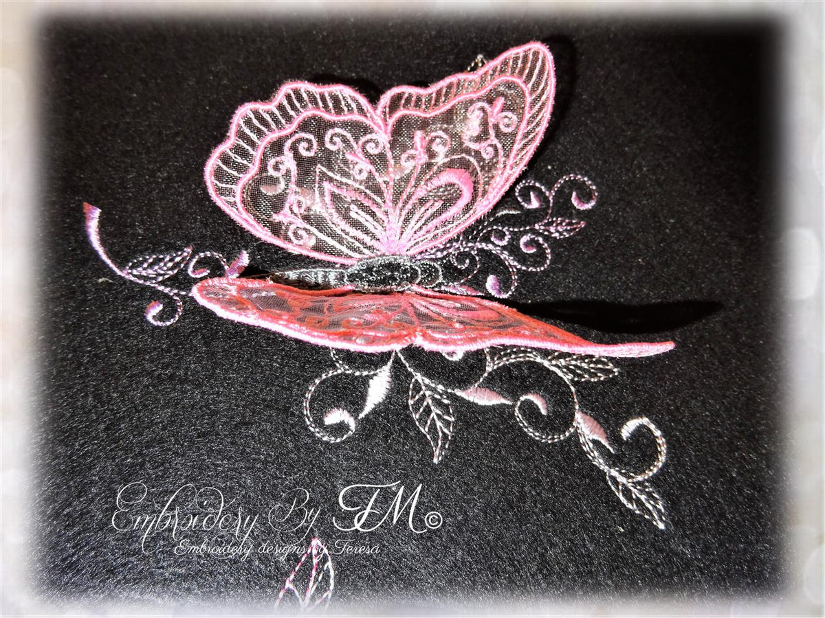 Butterfly embroidery with 3D wings / three sizes / Embroidery by TM