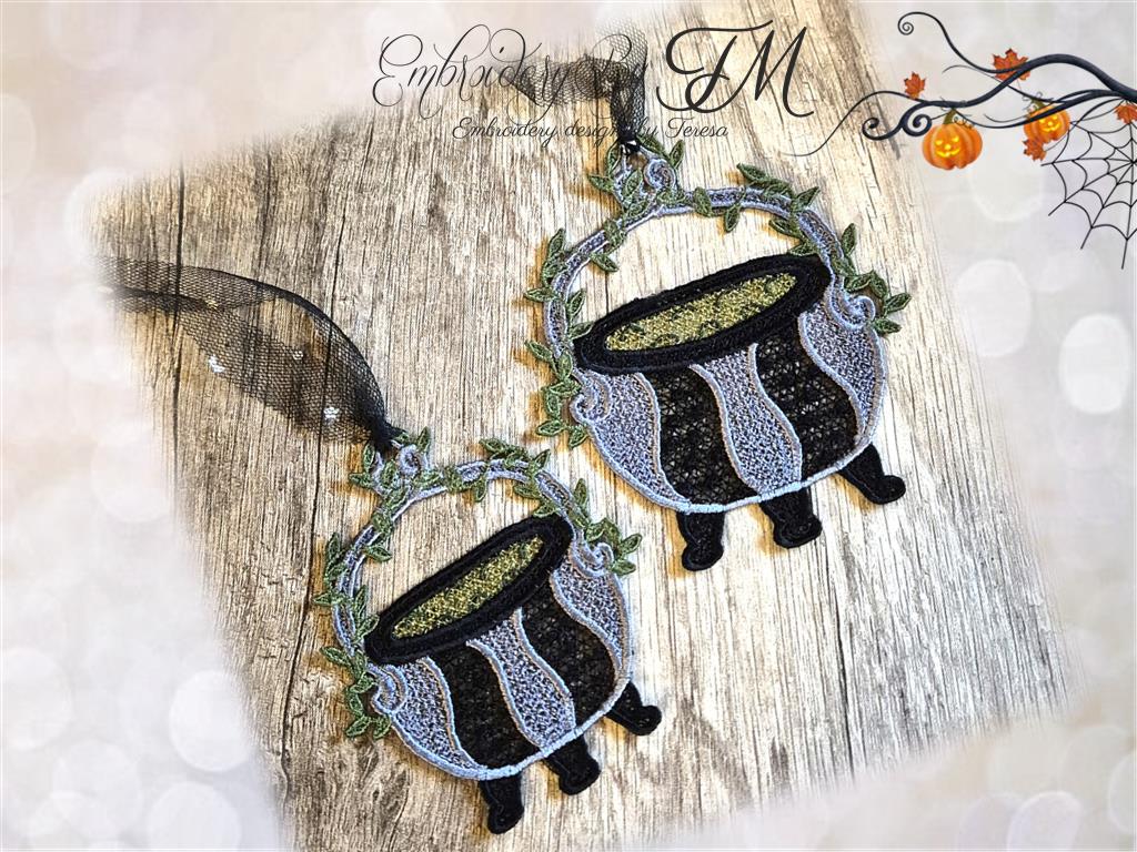 Witch's cauldron/two sizes/two variations