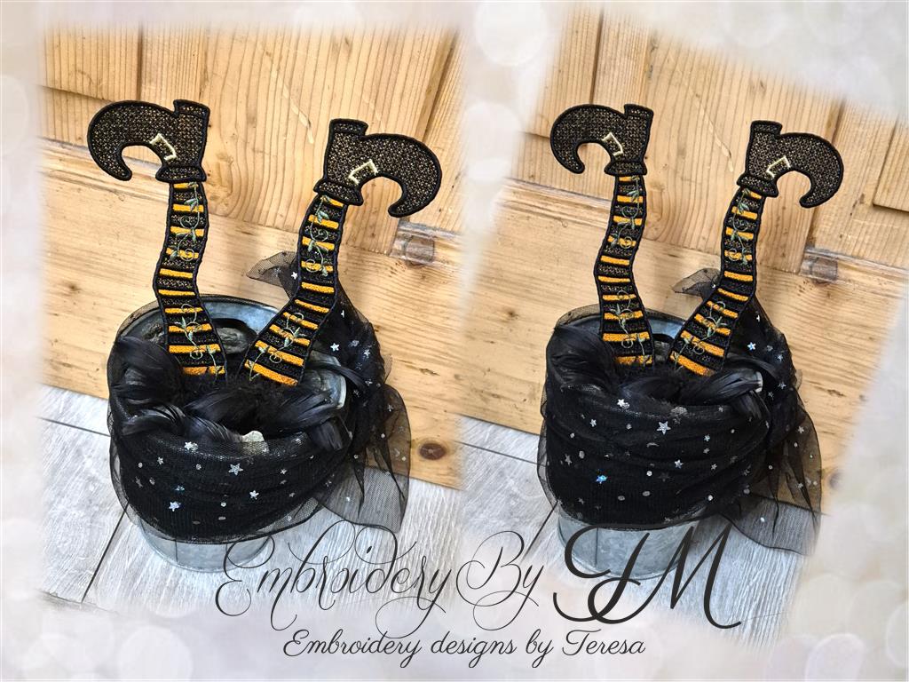 Witch's legs FSL / two sizes / 5x7 and 4x4 hoop
