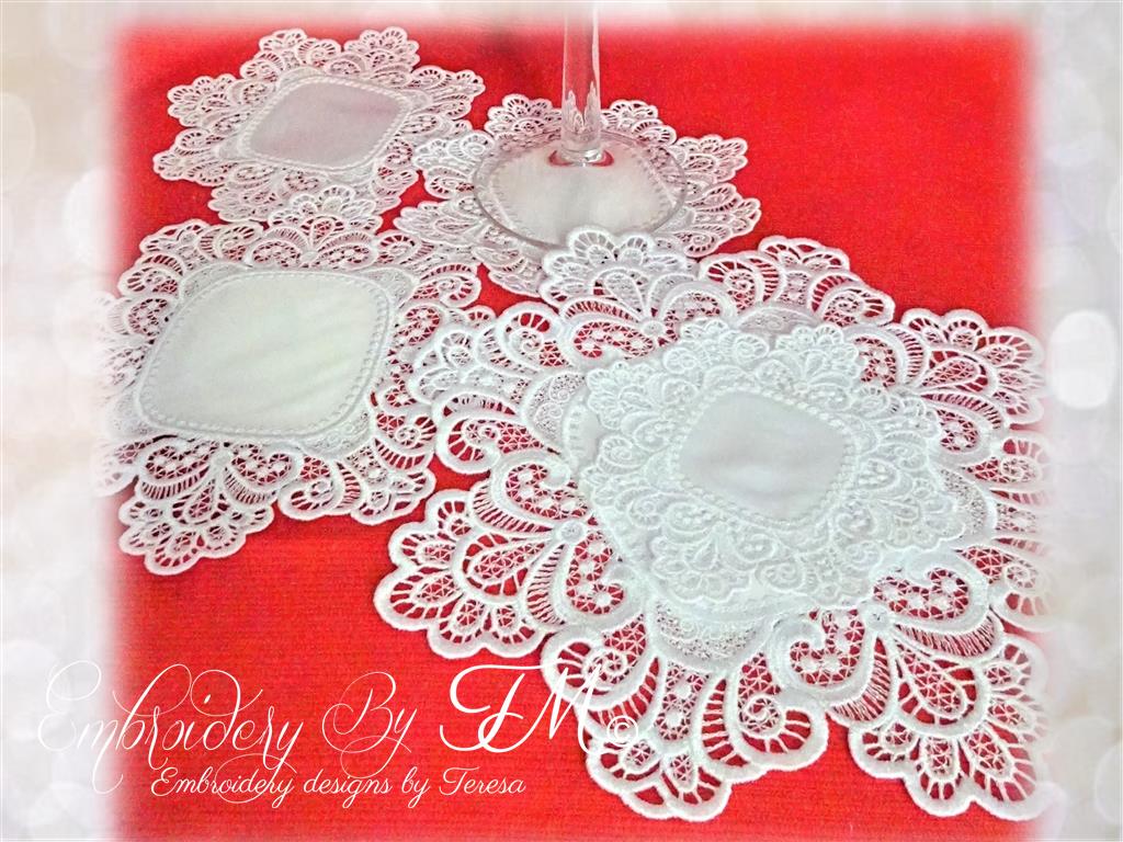 Doily and coasters vintage FSL / four sizes / combination of lace and satin