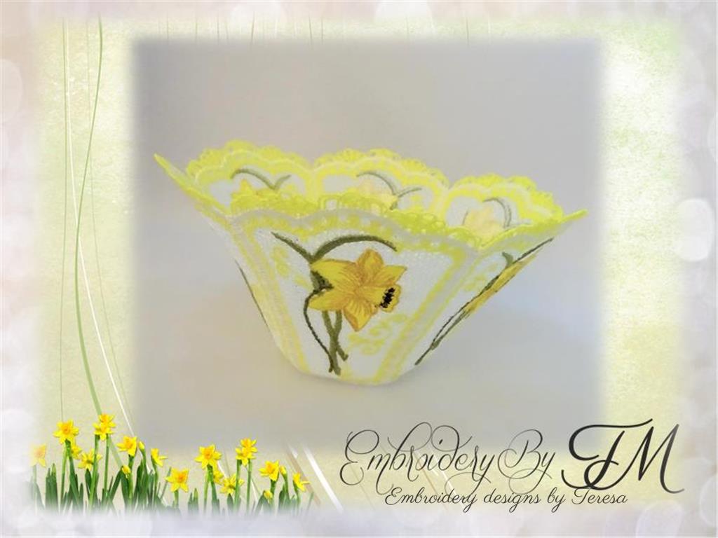 Bowl with Daffodil / 4x4 hoop