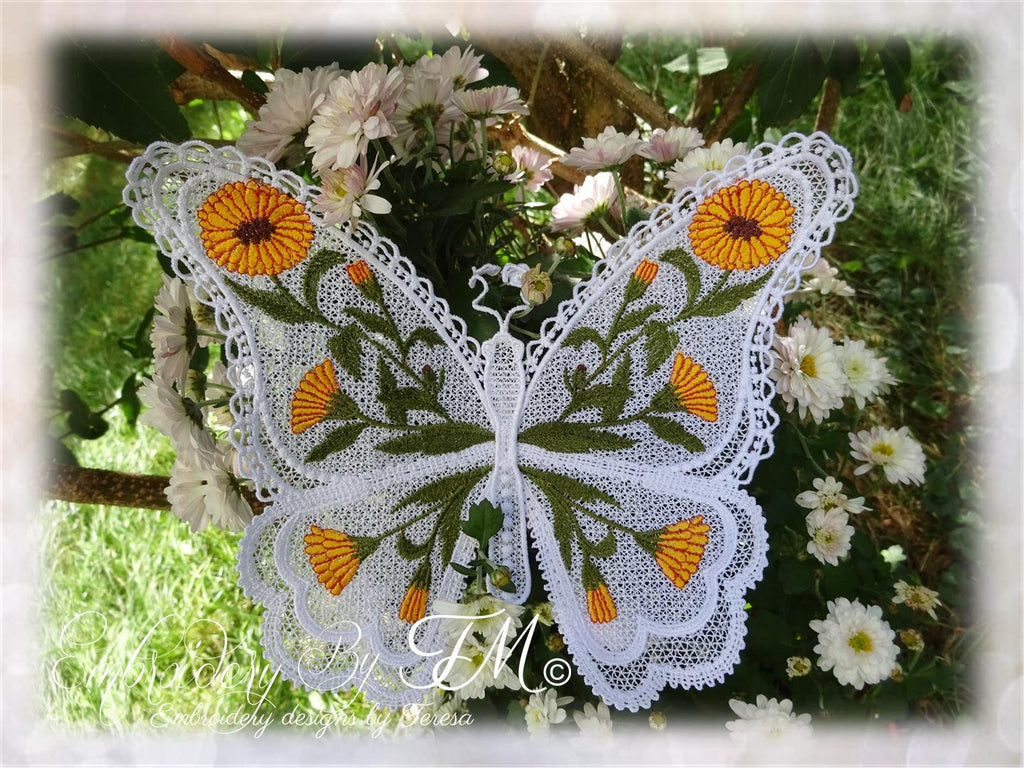 Large butterfly October/  the marigold / 5x7 hoop
