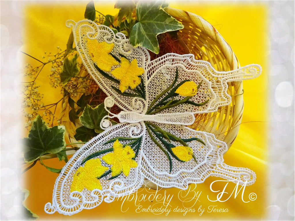 Large butterfly  March / the Daffodils / 5x7 hoop
