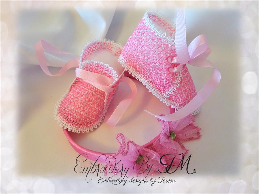 Baby booties lace pink color No.39/ 4x4 hoop