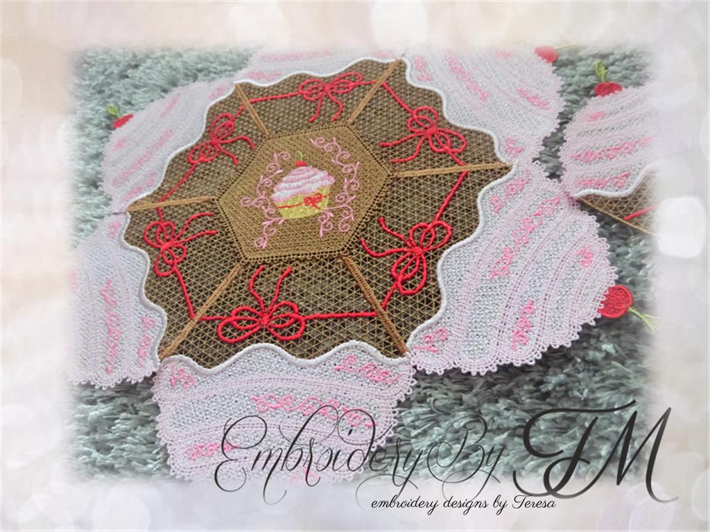 Doily cupcake and coasters / 5x7 hoop