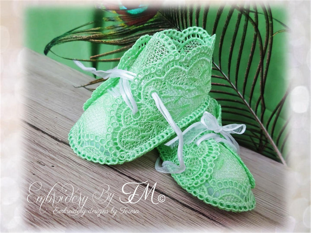 Baby booties lace green No.7 /4x4 hoop