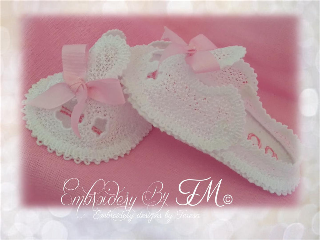 Baby booties lace embroidery No.27/ 4x4 hoop