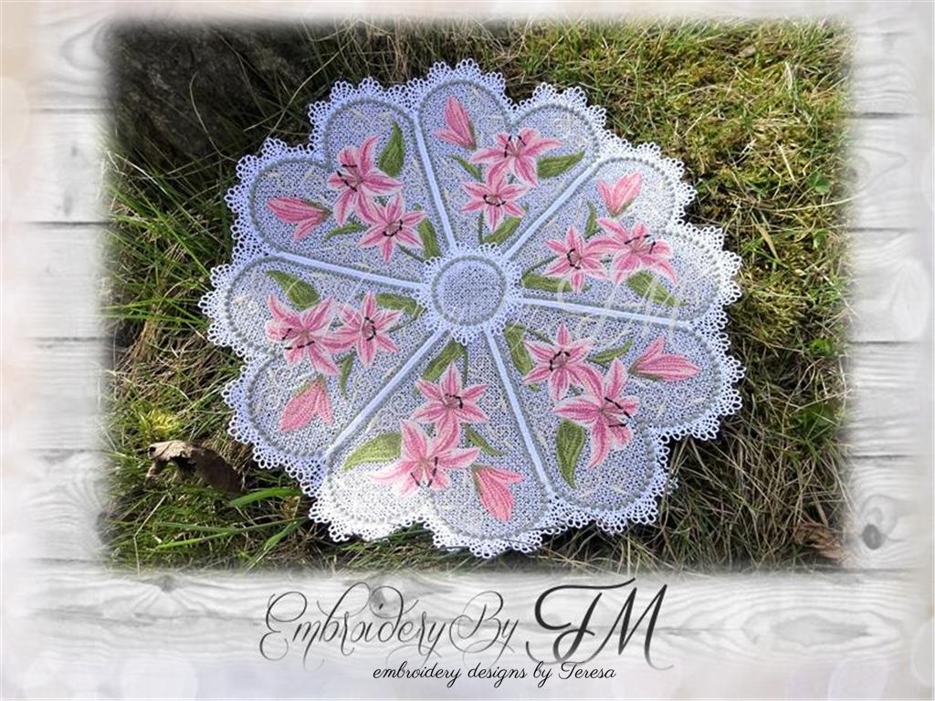 Doily with Lily/5x7 hoop