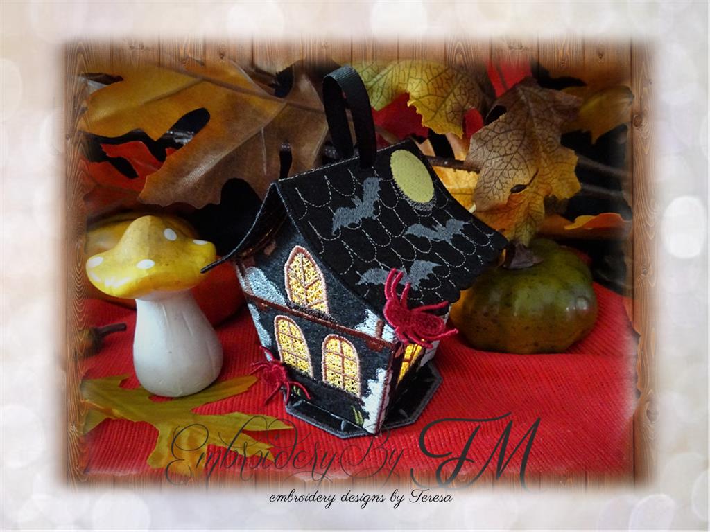Halloween shining houses / combination felt and lace / three sizes