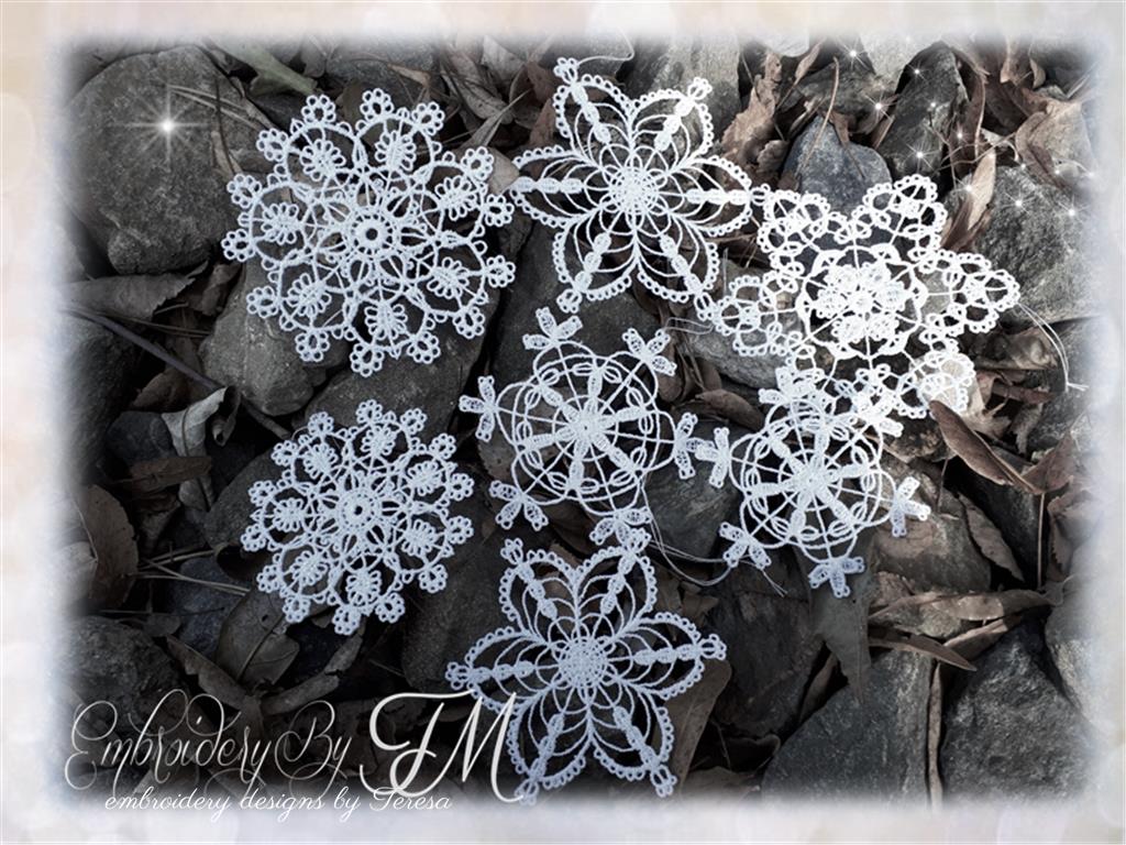 Snowflakes No.18 / 4x4 hoop / two sizes