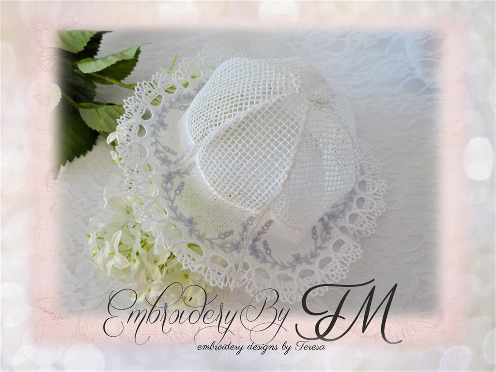 Lace Baby Hat / three sizes / 5x7 hoop