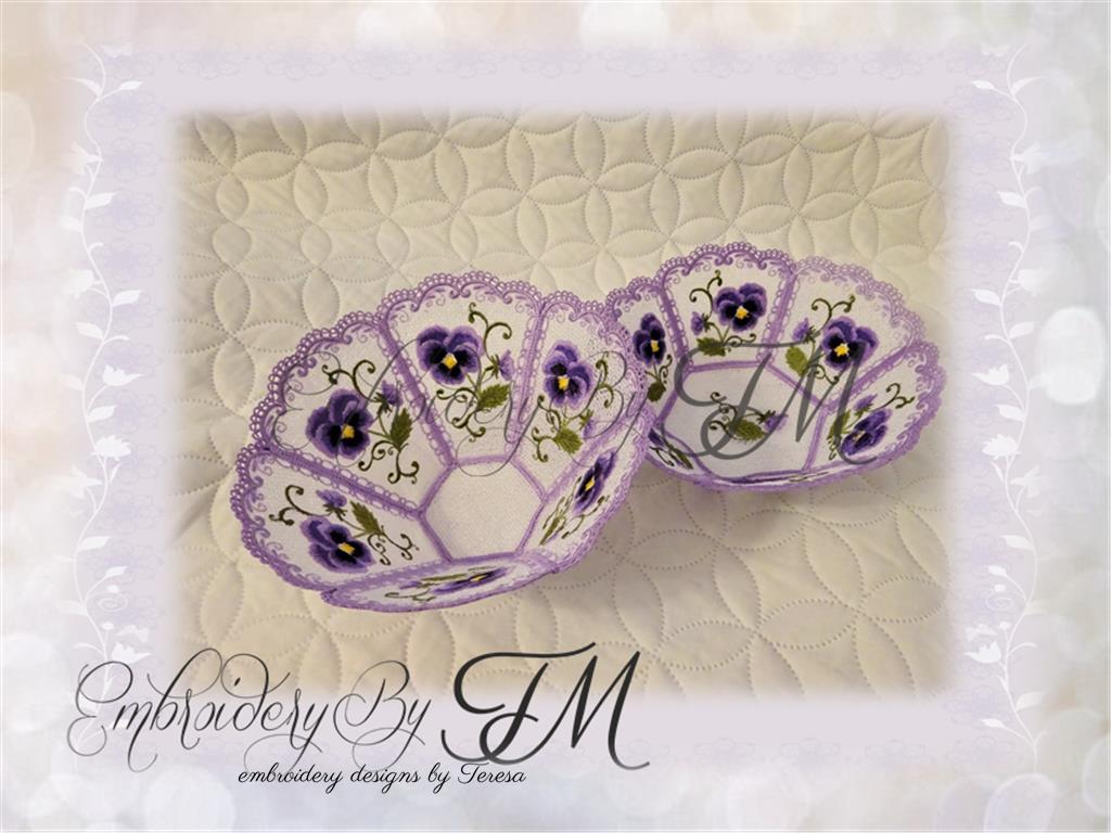 Lace bowl with Pansies / two sizes