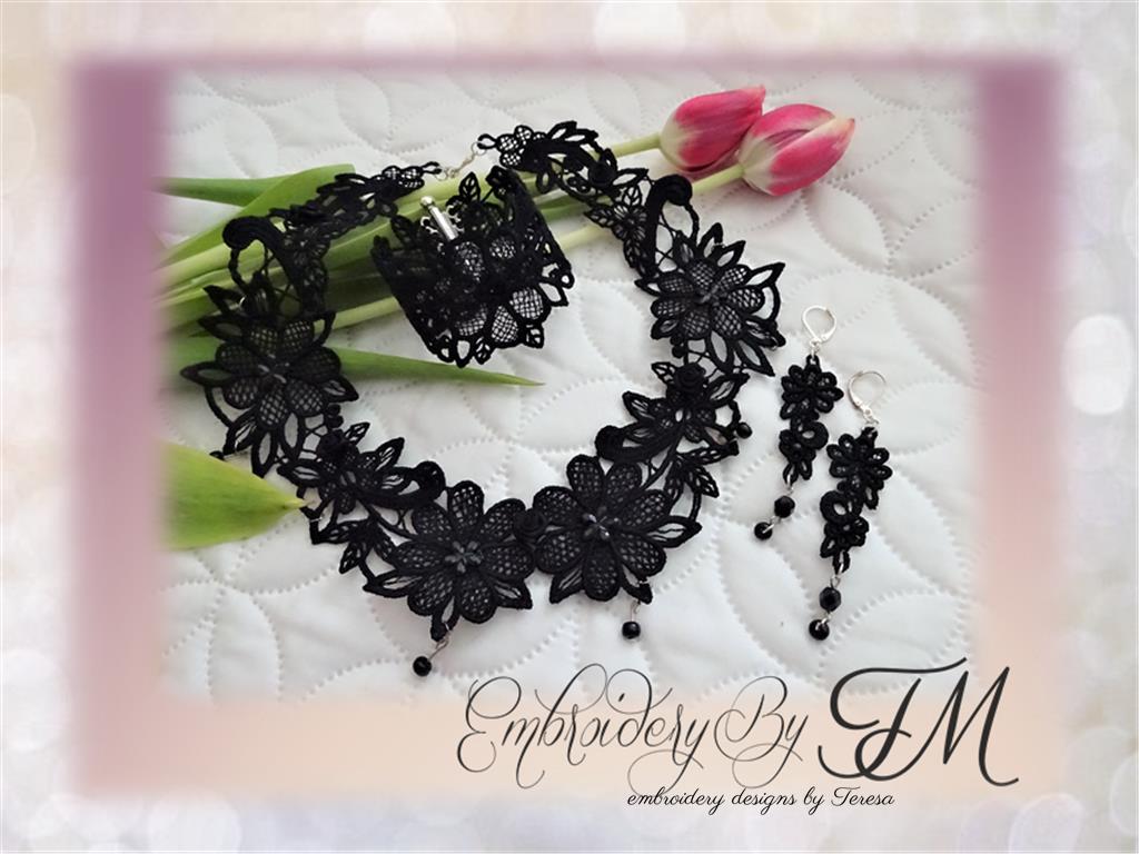 Set jewelry Flowers/ Necklace, earrings and bracelet