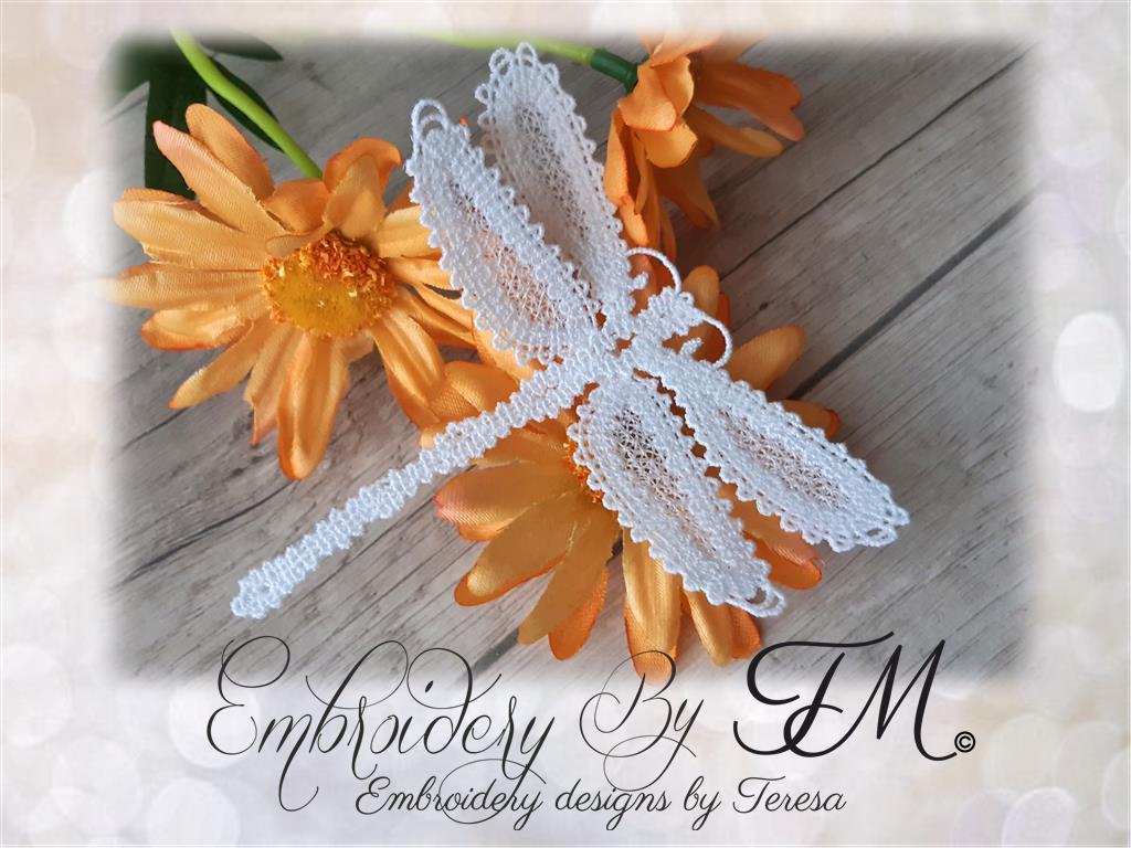 Dragonfly lace/ 4x4 hoop battenburg lace) - Main Image