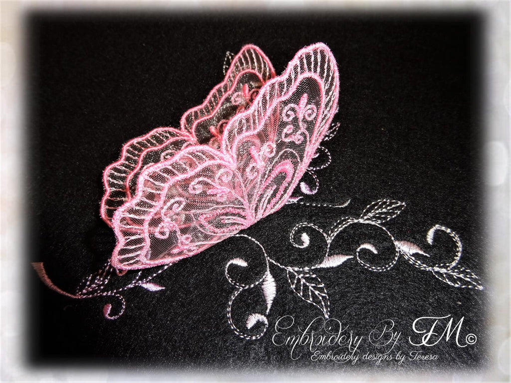 Butterfly embroidery with 3D wings / three sizes /