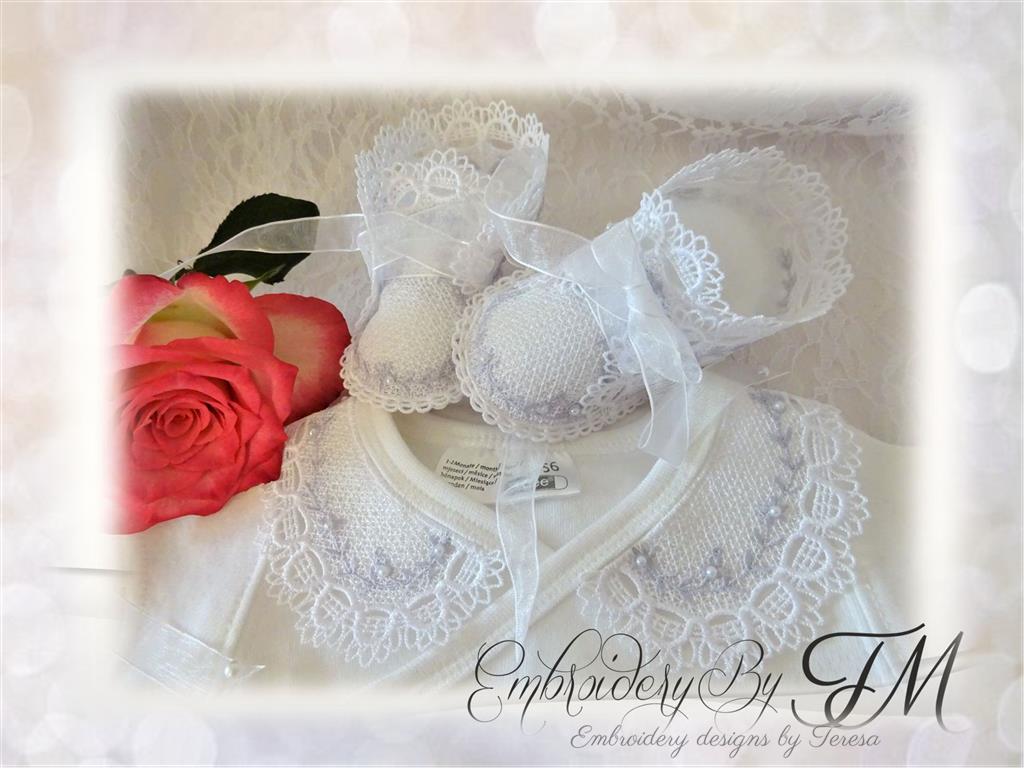 Set Baby collar + Baby booties de Luxe / collar - two sizes and booties two sizes