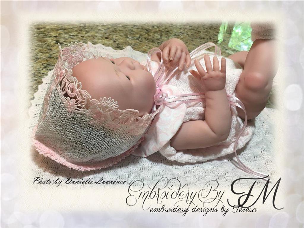 Baby Bonnet lace -FSL / two sizes / 5x7 hoop