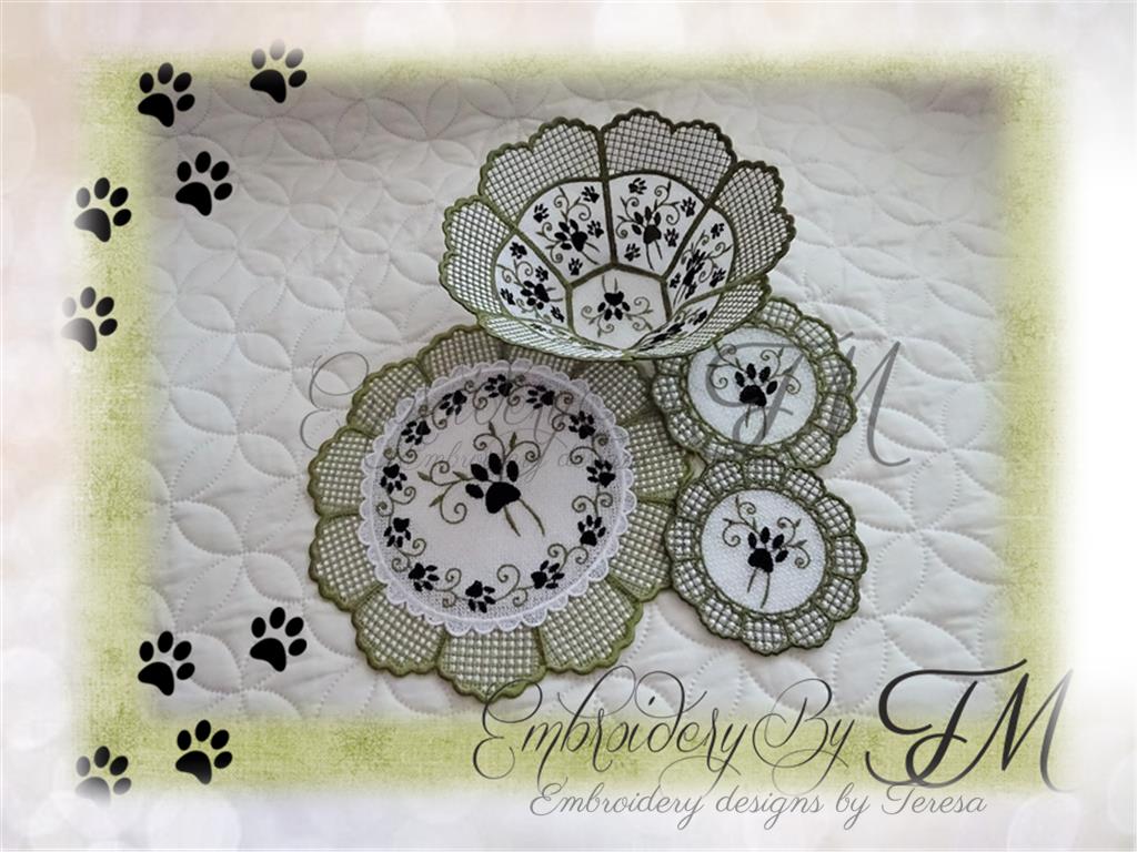 Set with paws / Bowl, coasters and doily