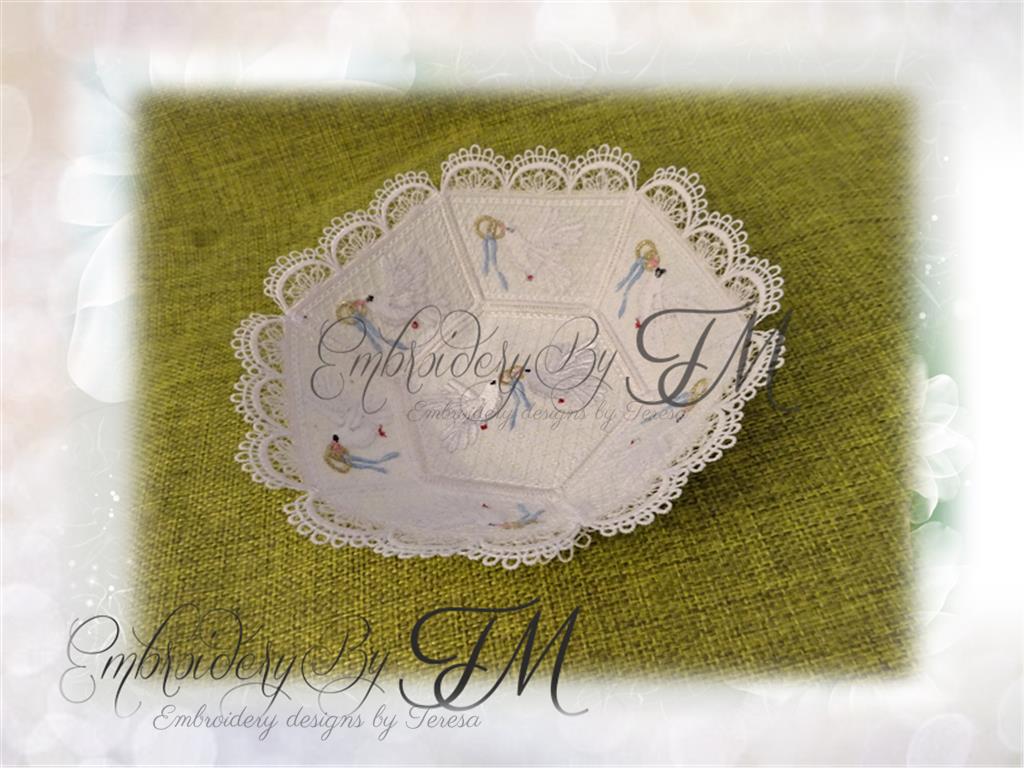 Small bowl wedding with dove