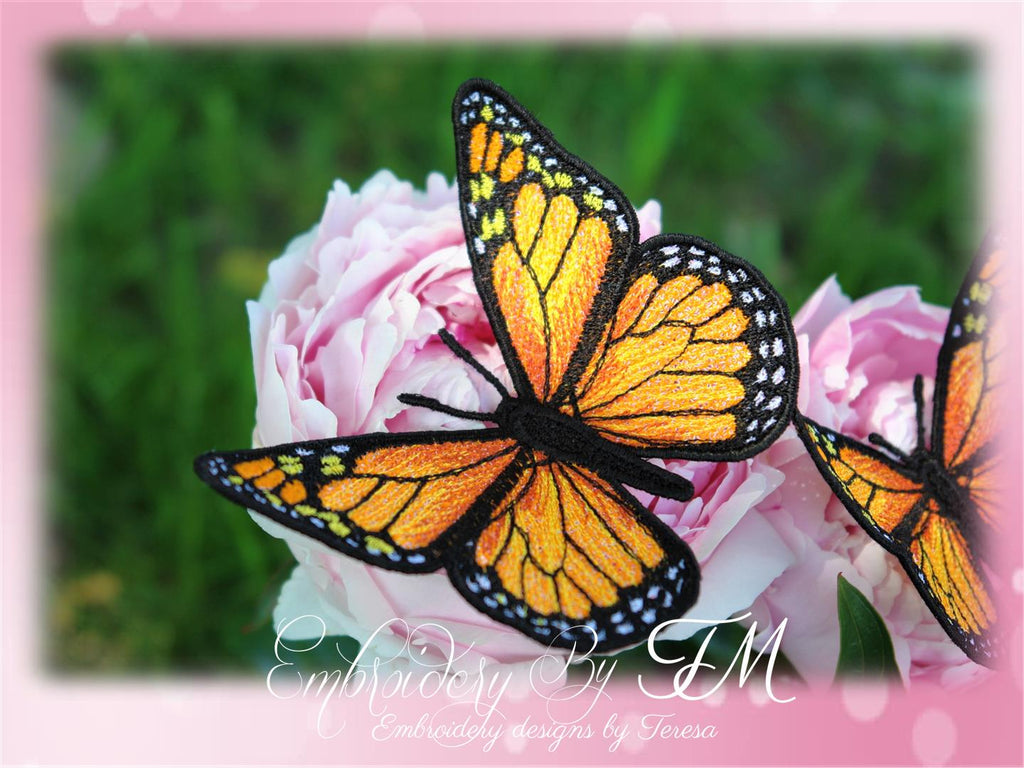 FSL Butterfly No. 8  / Monarch butterfly / two sizes / 4x4 and 5x7 hoop