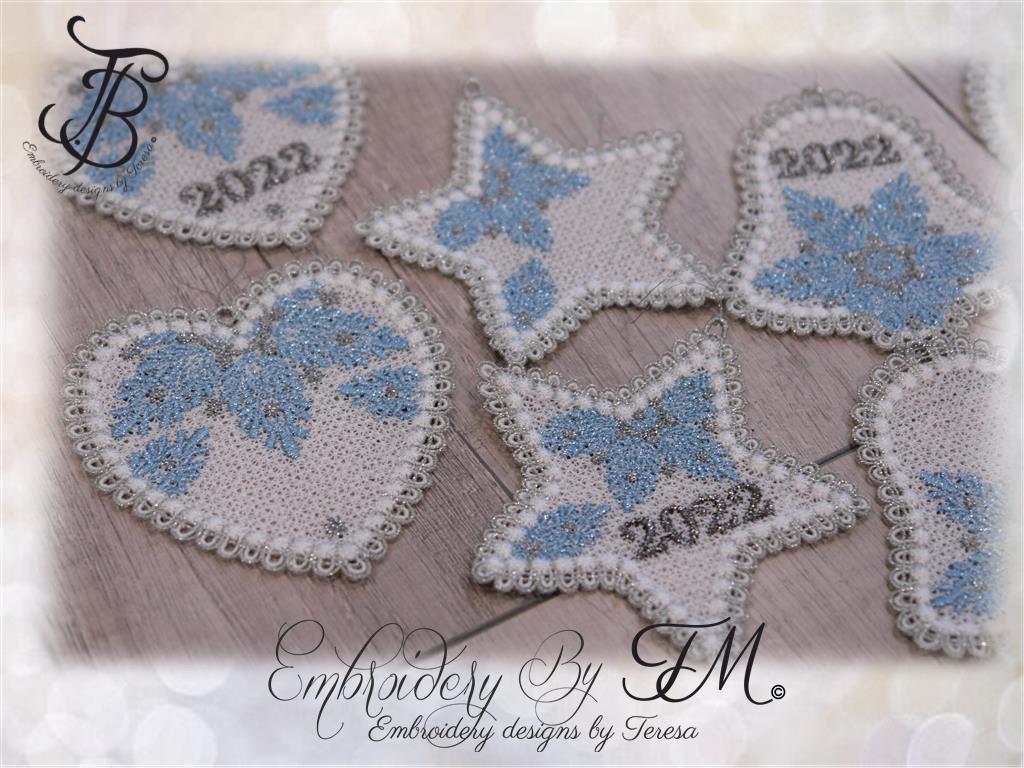 Christmas decorations with snowflakes / 4x4 hoop /designs with and without year