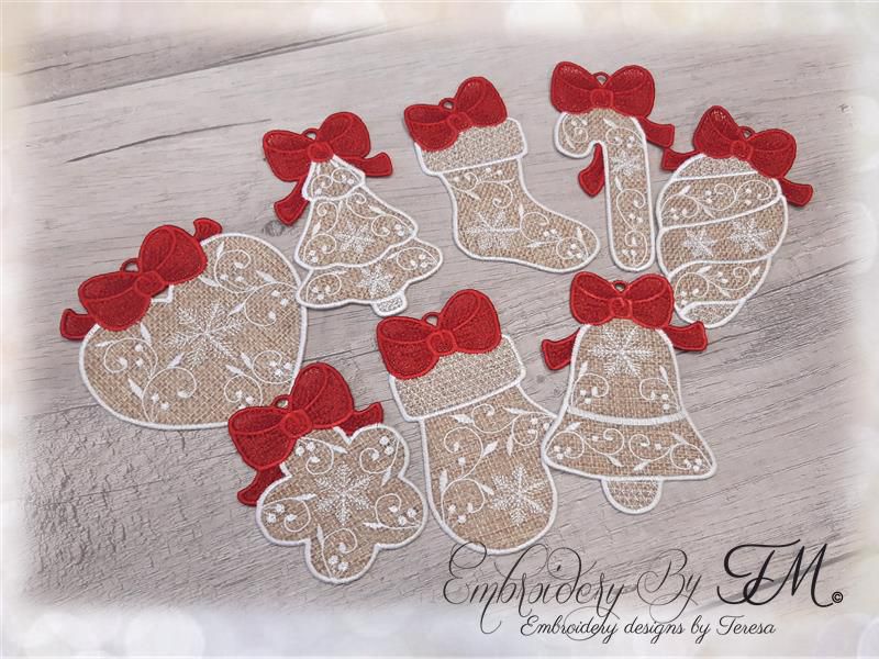 Christmas decorations - combination of lace and fabric / 4x4 hoop