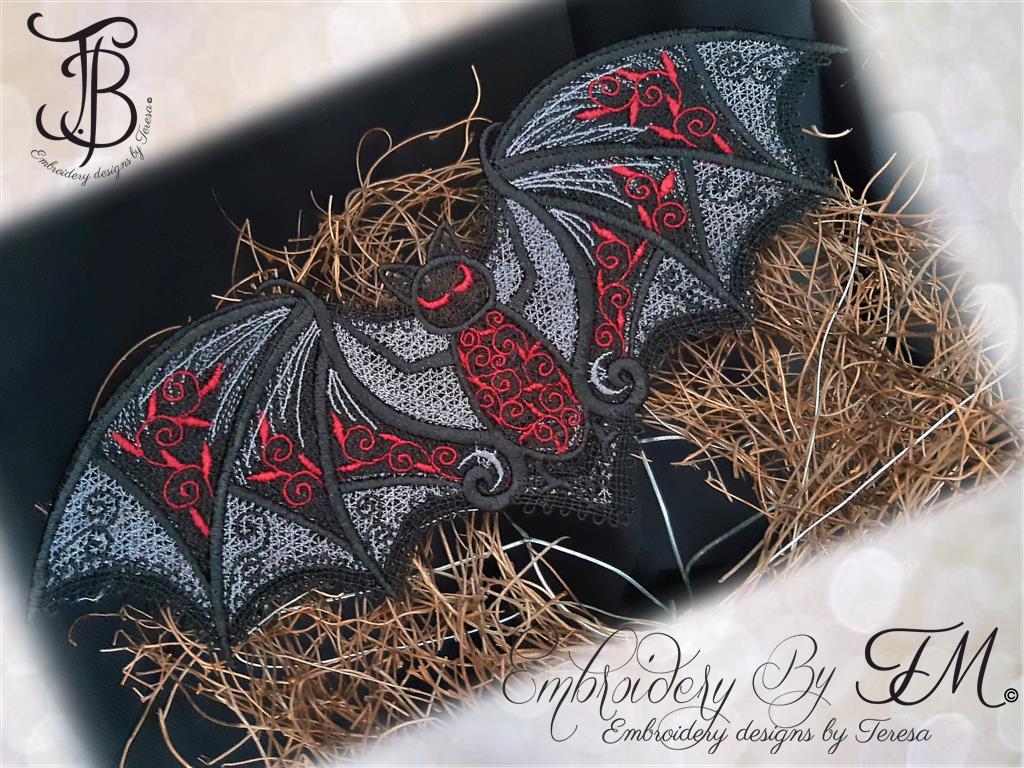 Halloween bat FSL - two sizes / 6x10 and 5x7 hoop